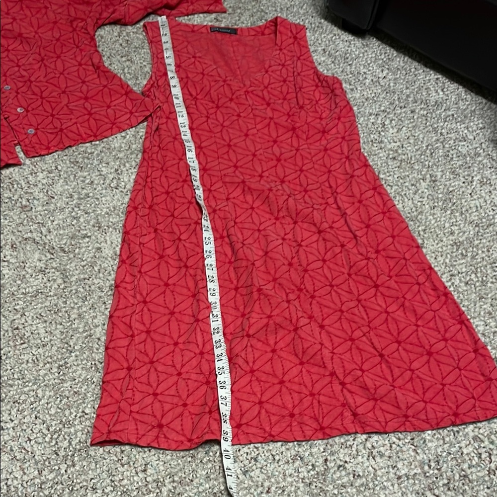 Cut loose embroidered flower 2 pc Red midi dress and blouse/blazer set - Picture 9 of 11